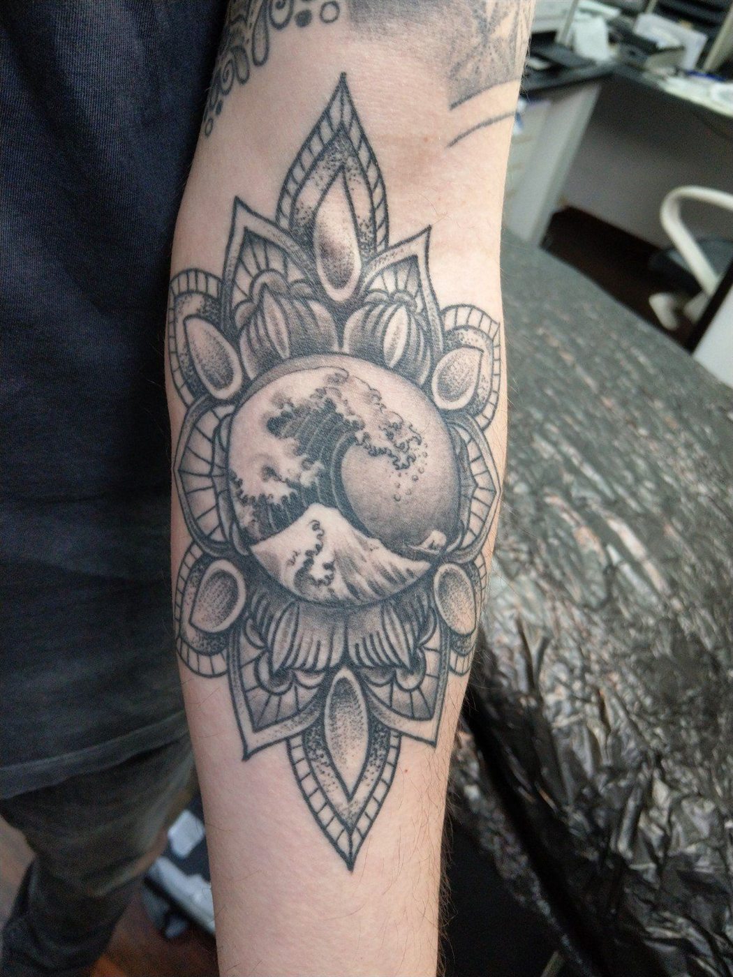 Mond Mandala Tattoo
